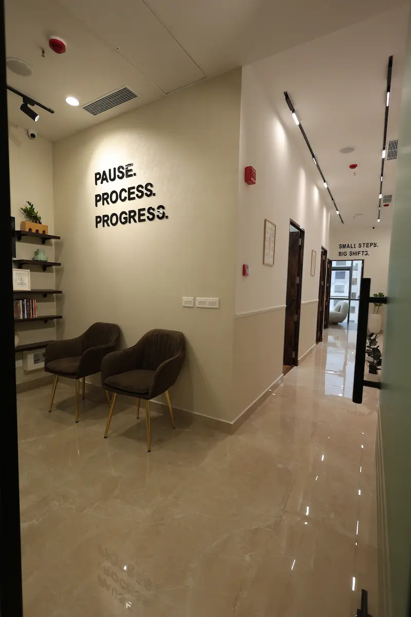 Comfortable waiting area for clients at Coach For Mind Gurugram